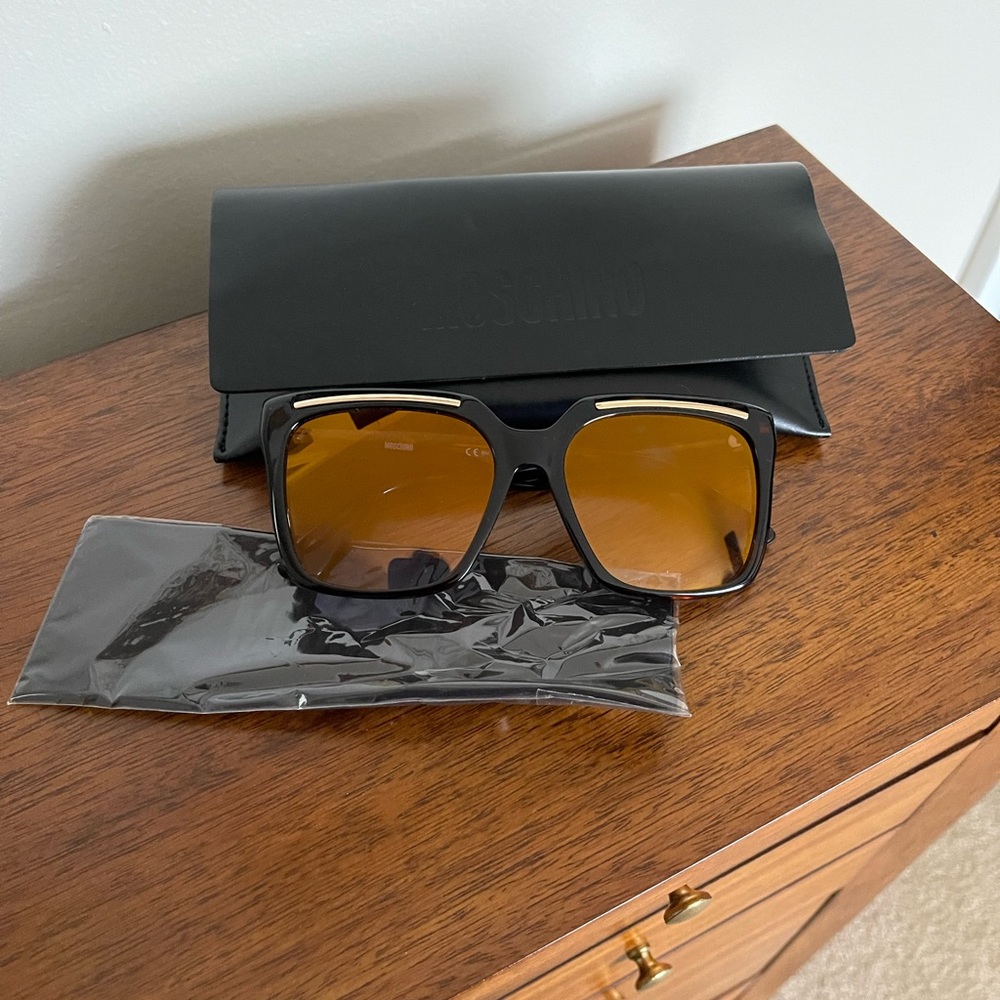 Moschino tortoise shell sunglasses with gold lens